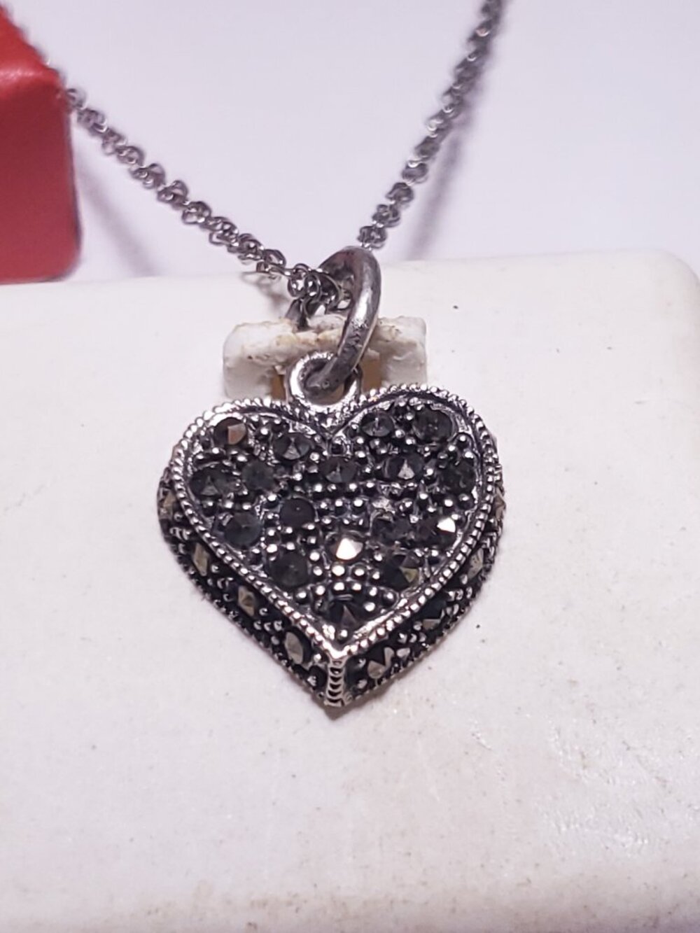 Estate 9/16" X 9/16" Marcasite front &side Heart SterlingSilver 18"Necklace24278